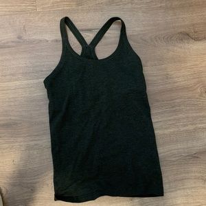 Lululemon tank!!